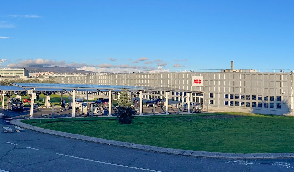 La planta de ABB en Santa Palomba reduce las emisiones de carbono en 675 toneladas al año