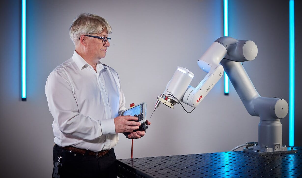 ABB lanza el sistema Ultra Accuracy para los cobots GoFa™