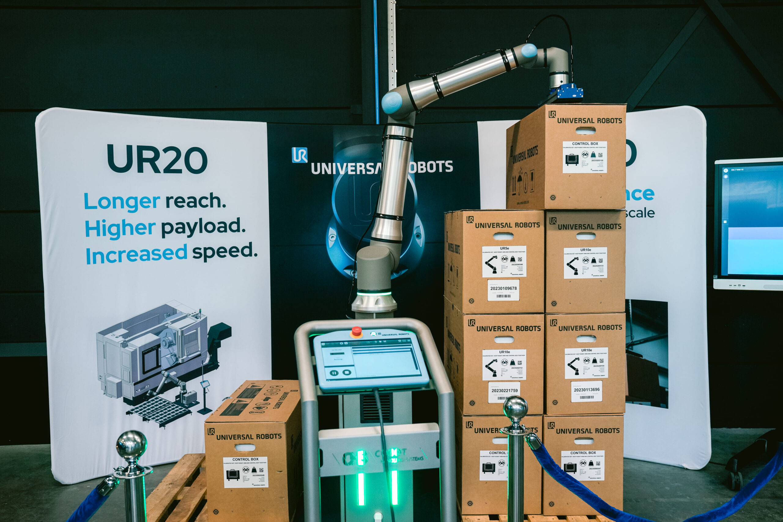 Universal Robots incrementa la capacidad de carga del UR20 y UR30