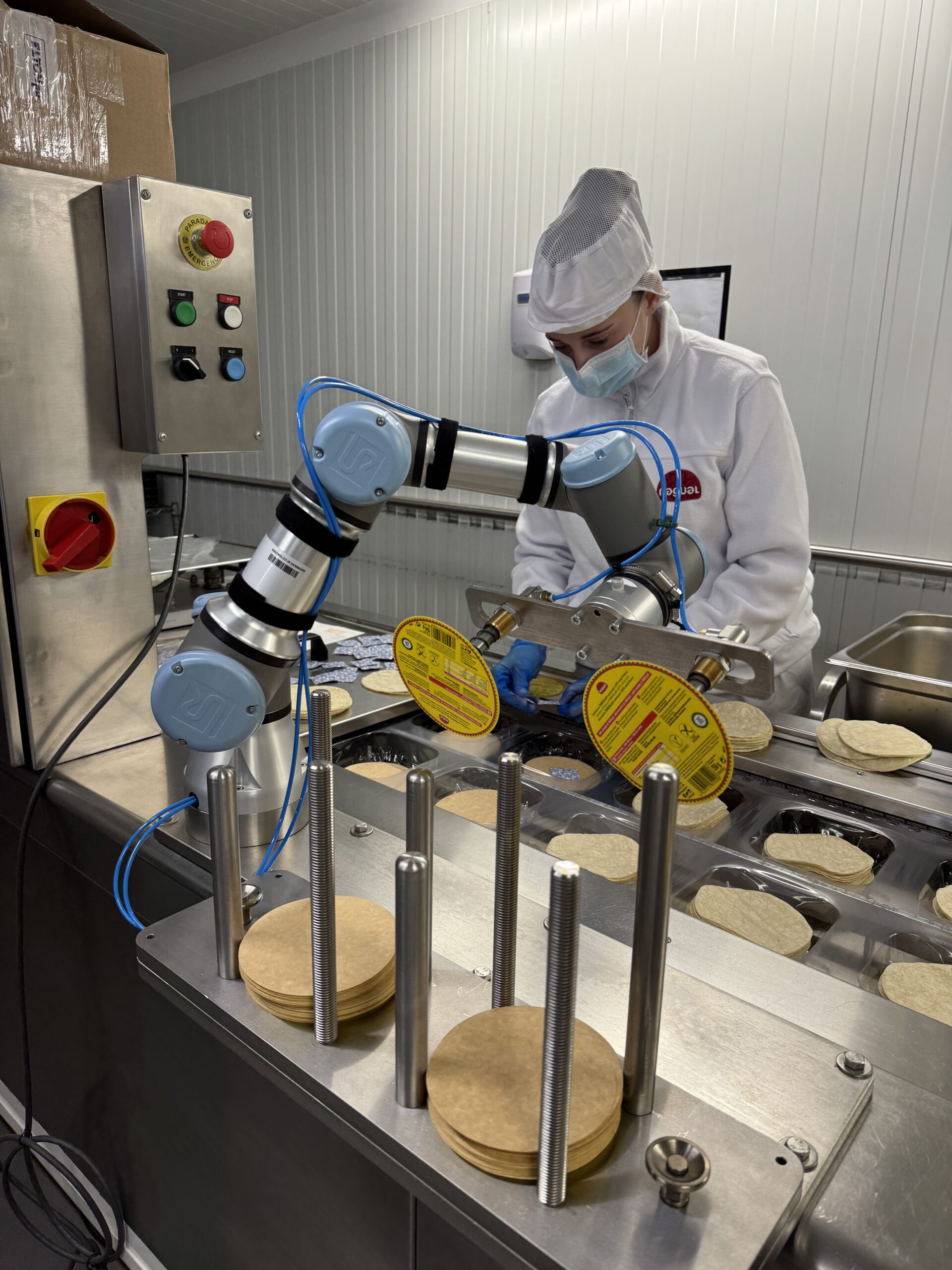  Nagual automatiza el envasado de tortillas de maíz con un robot colaborativo