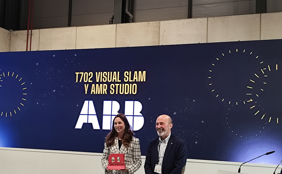 El AMR T702 de ABB gana el premio “Smart Factory: Best Connected Production Line”