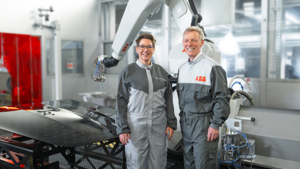 ABB aporta acabados de pintura a la planta de Mercedes-Benz